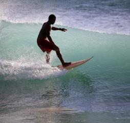 Летом на Бали - разгар сезона серфинга