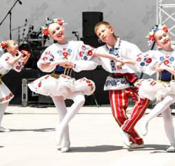 Национальные праздники Беларуси отмечаются шумно и весело!