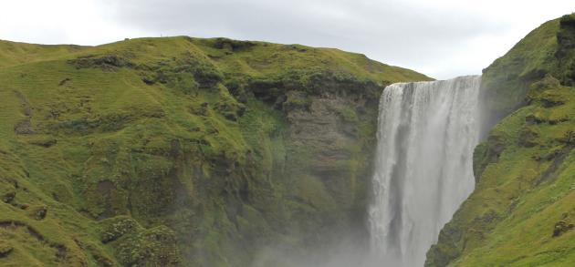 Исландия - Ледяная страна, главной достопримечательностью которой является её мистически красивая природа