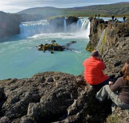 Лучшее время для экскурсионных туров в Исландию - это летние месяцы