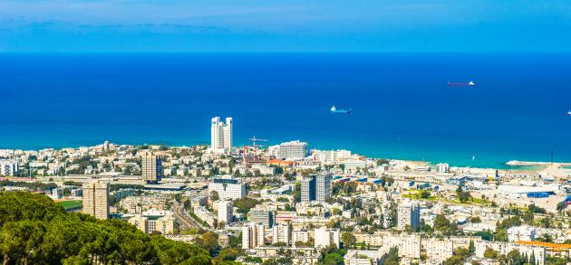 Израиль может Вас по-настоящему удивить, ведь он интересен не только своей историей и достопримечательностями, но и может предложить отдых на 4х морях!