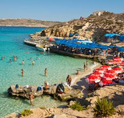 В июне на Мальте море ещё может показаться прохладным для купания
